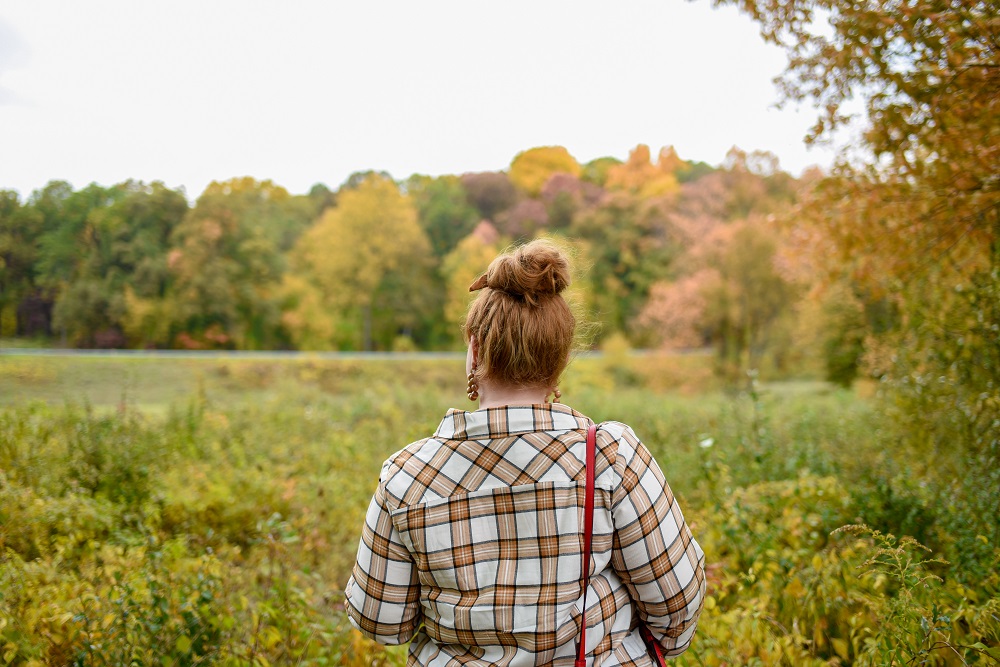 Fall Color Lookbook with Christopher and Banks: plus size autumn outfits from C&B photographed against the changing leaves of fall in northern Michigan. #christopherandbanks #exclusivelycb #fallcolortour #falloutfits #fallcolors #fallstyle #fallfashion
