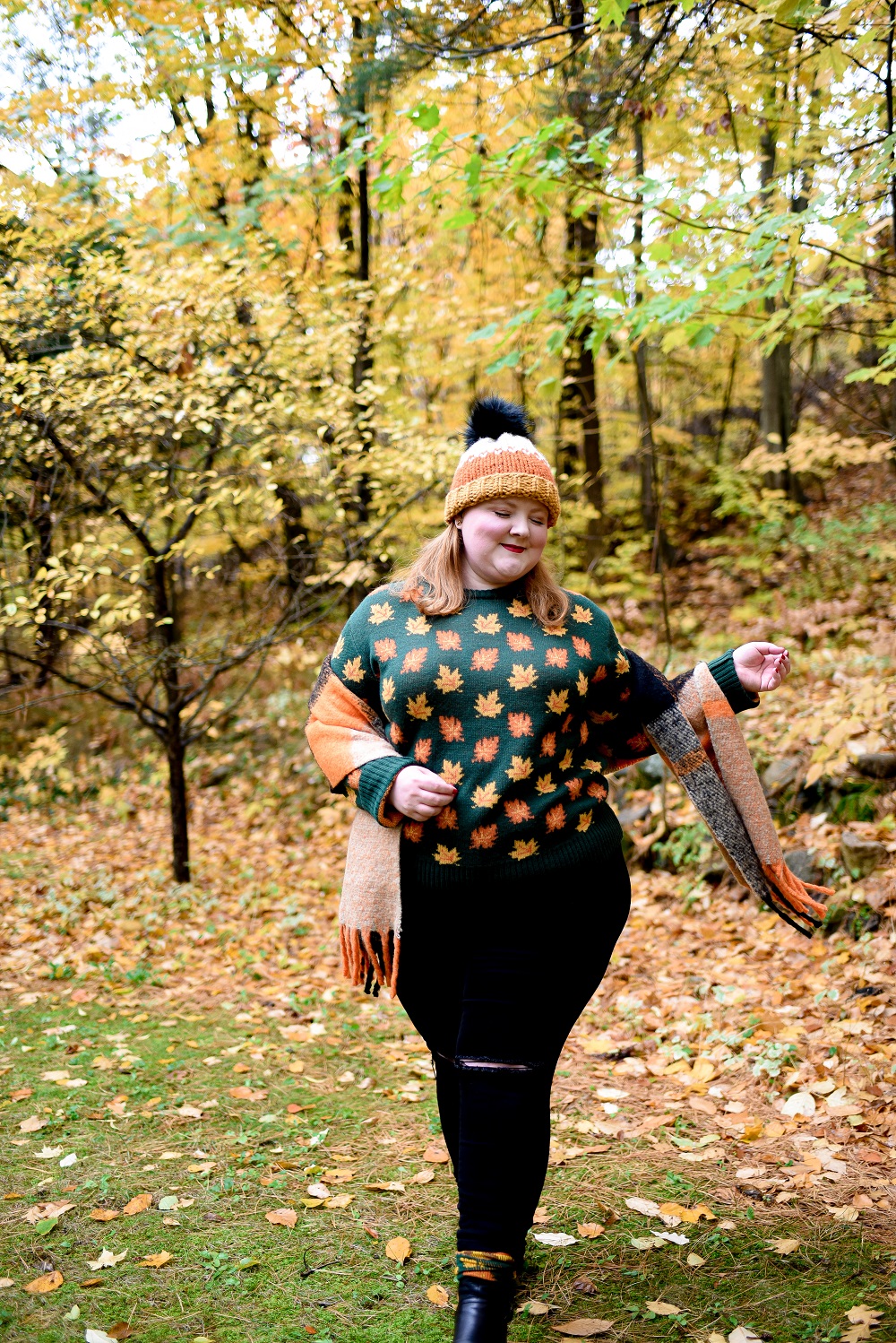 Kiel James Patrick Holiday Sweaters: Give the gift of cozy this holiday season with a KJP novelty holiday sweater like this Big Cozy Fall Leaf Sweater. #kieljamespatrick #kjp #showyourropes #holidaysweater #christmassweater #noveltysweater 