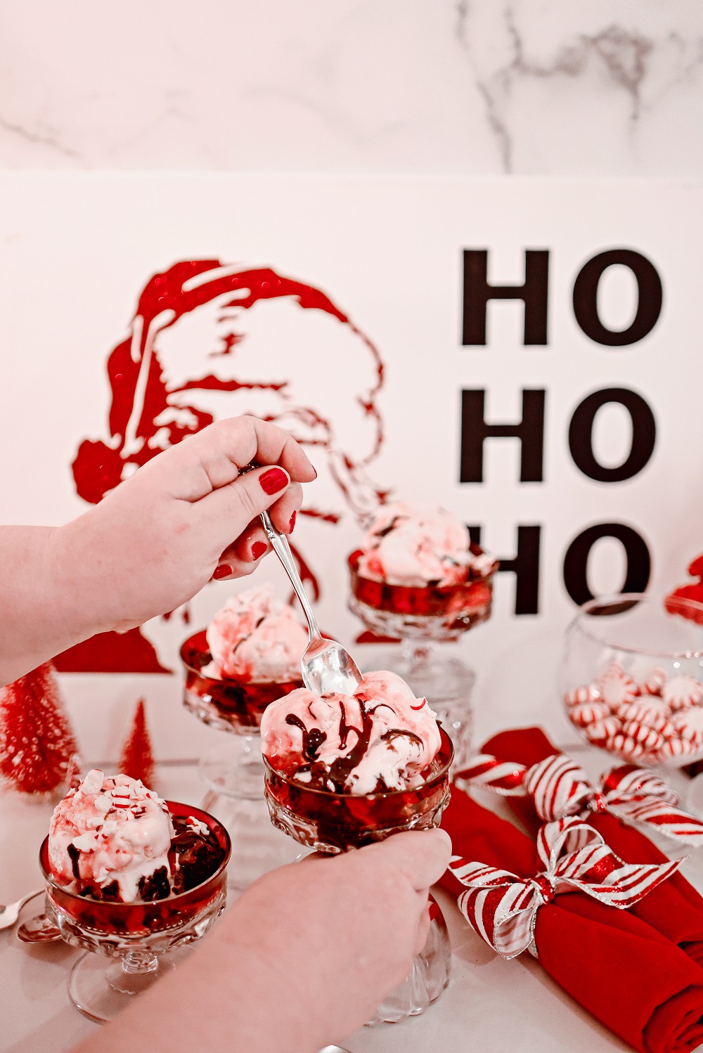 Peppermint Brownie Sundaes with Hudsonville Ice Cream: simple and scrumptious holiday ice cream sundaes featuring limited edition Peppermint Stick! #hudsonvilleicecream #hudsonville #peppermintbrowniesundaes #icecreamsundaerecipe #browniesundaerecipe #peppermintstickicecream