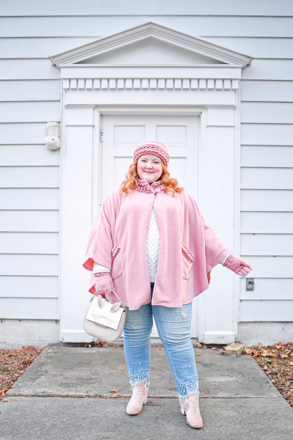 A Cozy Winter Look for Outdoor Fun: a plus size winter outfit for socializing outdoors featuring a Linda Anderson Cozy Coat Hat Gloves set. #lindaanderson #cozycoats #plussizeoutfit #winteroutfit #winterfashion #winterstyle