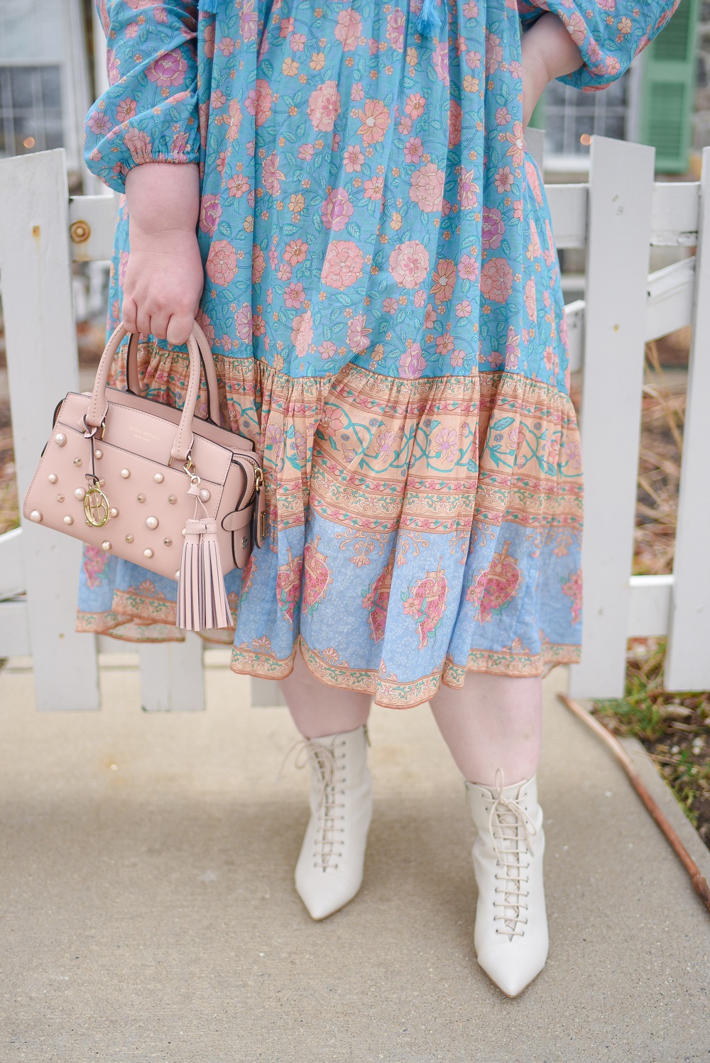 The Love Story Boho Dress from the new Star Crossed Lovers collection at Spell and the Gypsy Collective in the size XXL. #spellthelabel #spellandthegypsycollective #satgc #starcrossedlovers #lovestorybohodress #plussizefashion #plussizeinfluencer #pasteloutfit