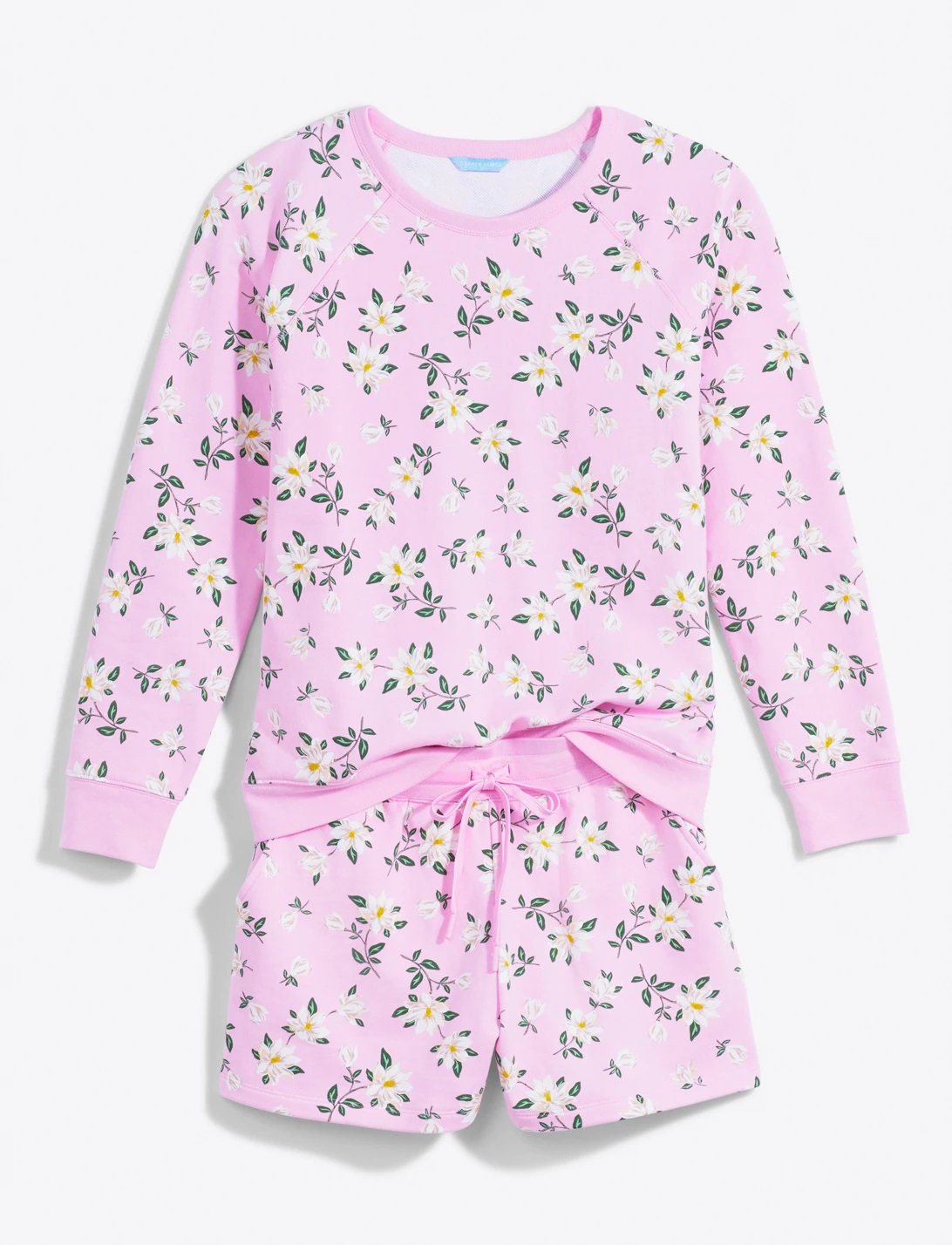 Pretty Plus Size Sleepwear: a plus size lookbook of lounge outfits from ELOQUII, Draper James, and Pillotalk. #loungewear #sleepwear #plussizelounge #plussizesleepwear #plussizepajamas
