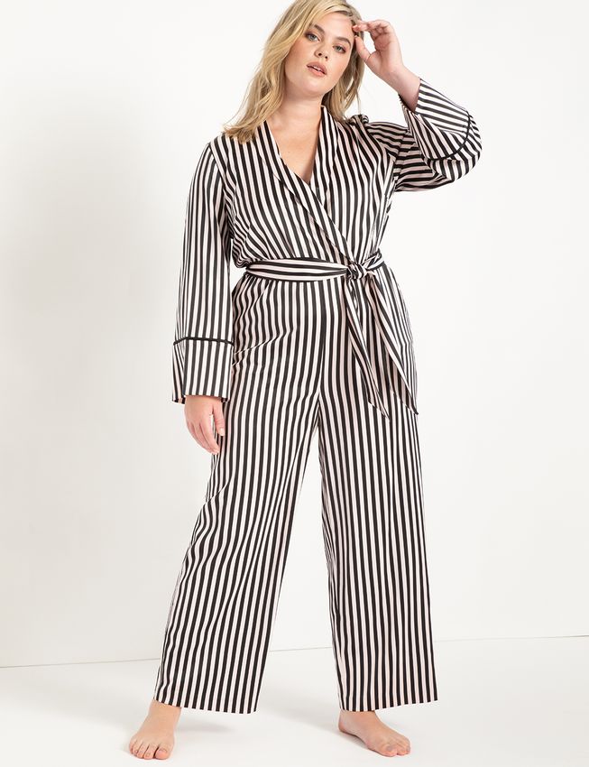 Pretty Plus Size Sleepwear: a plus size lookbook of lounge outfits from ELOQUII, Draper James, and Pillotalk. #loungewear #sleepwear #plussizelounge #plussizesleepwear #plussizepajamas