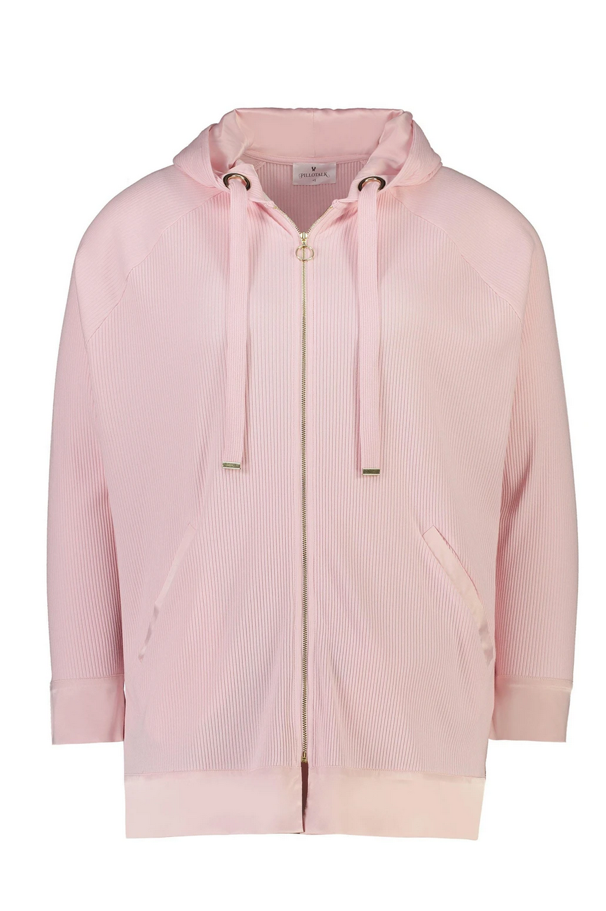 Pretty Plus Size Sleepwear: a plus size lookbook of lounge outfits from ELOQUII, Draper James, and Pillotalk. #loungewear #sleepwear #plussizelounge #plussizesleepwear #plussizepajamas