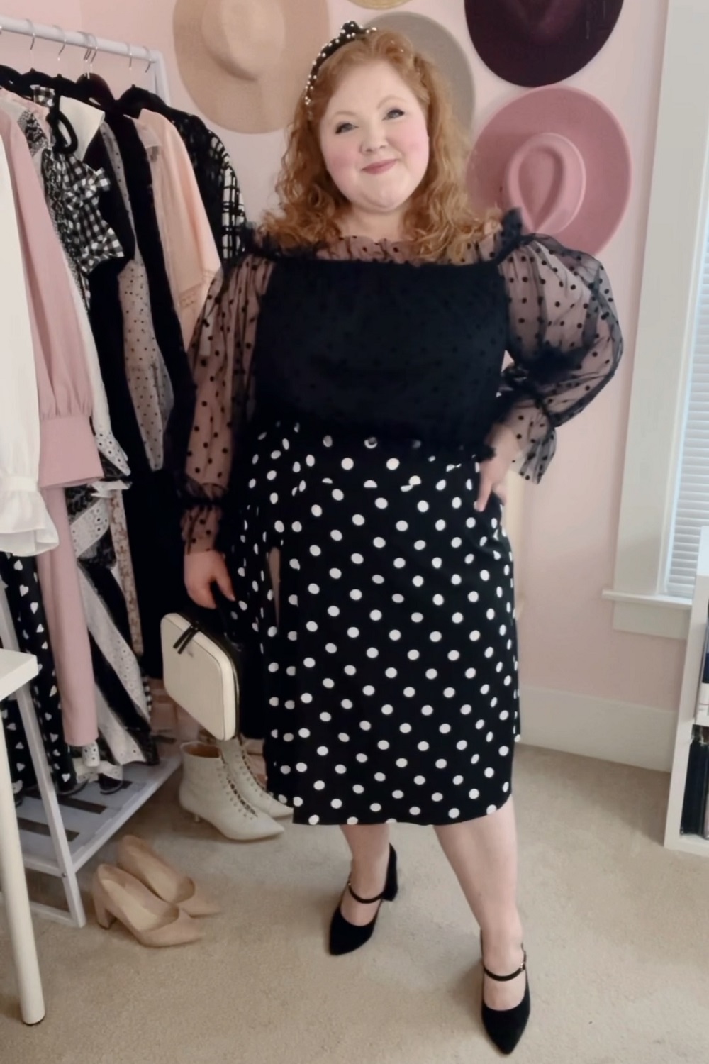 Parisian Chic Plus Size Style: a pink black and white outfit lookbook inspired by Paris, French berets, and ballerina tulle skirts. #parisianchic #frenchgirlstyle #frenchgirlfashion #parisfashion #parisstyle #plussizefashion #plussizeinfluencer