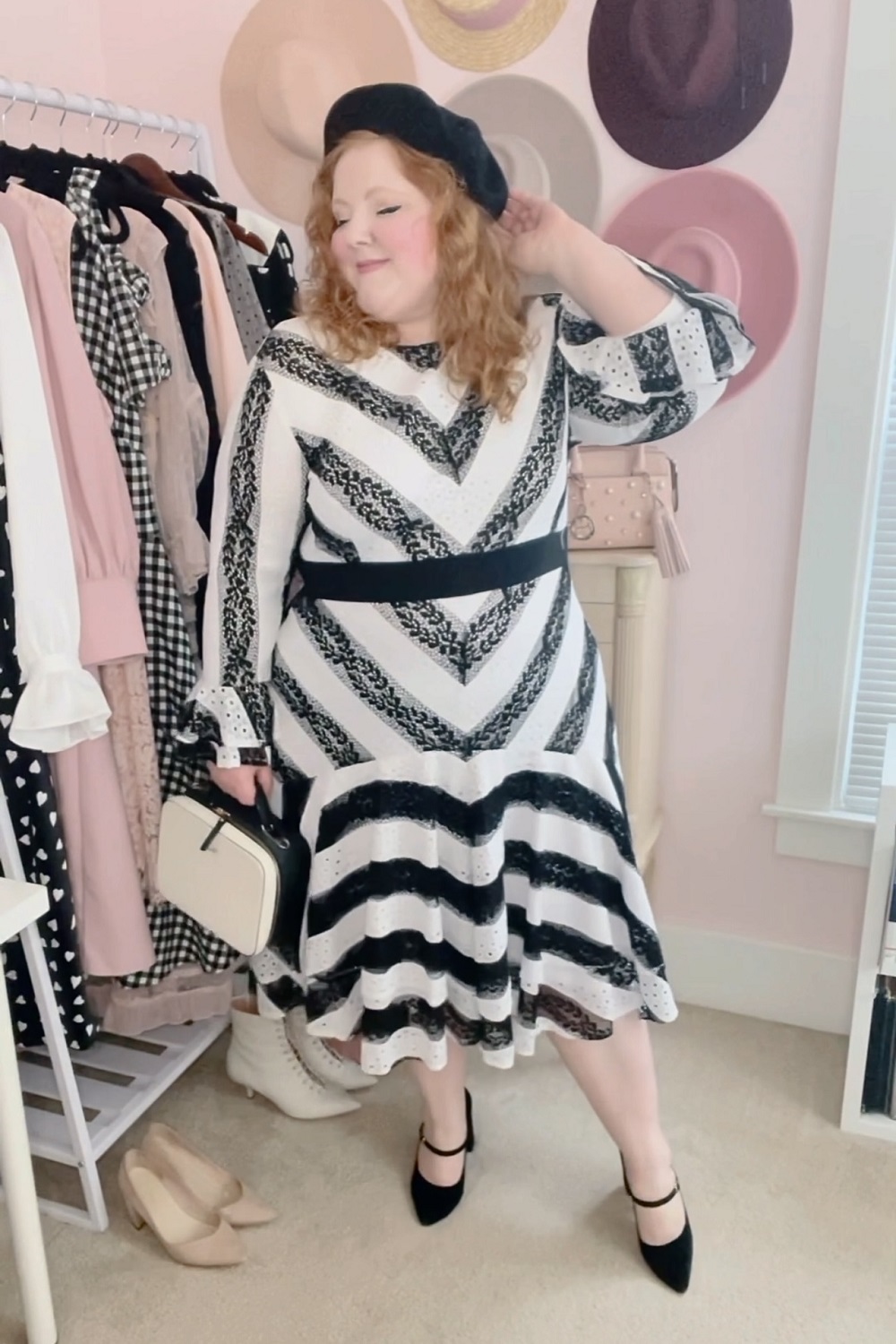 Parisian Chic Plus Size Style: a pink black and white outfit lookbook inspired by Paris, French berets, and ballerina tulle skirts. #parisianchic #frenchgirlstyle #frenchgirlfashion #parisfashion #parisstyle #plussizefashion #plussizeinfluencer