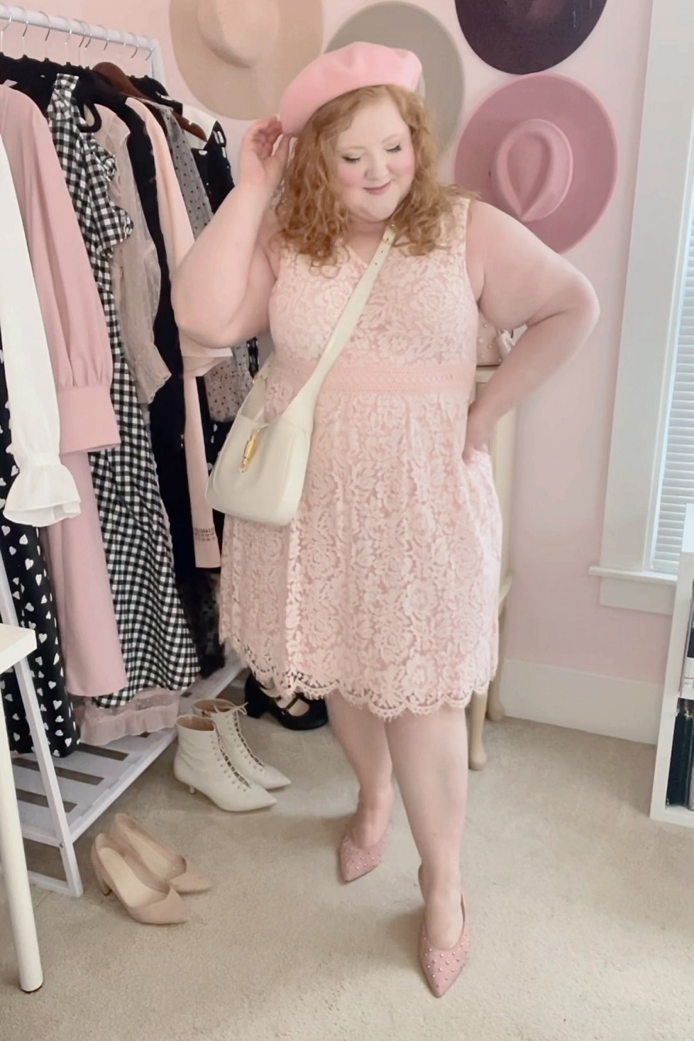 Parisian Chic Plus Size Style: a pink black and white outfit lookbook inspired by Paris, French berets, and ballerina tulle skirts. #parisianchic #frenchgirlstyle #frenchgirlfashion #parisfashion #parisstyle #plussizefashion #plussizeinfluencer