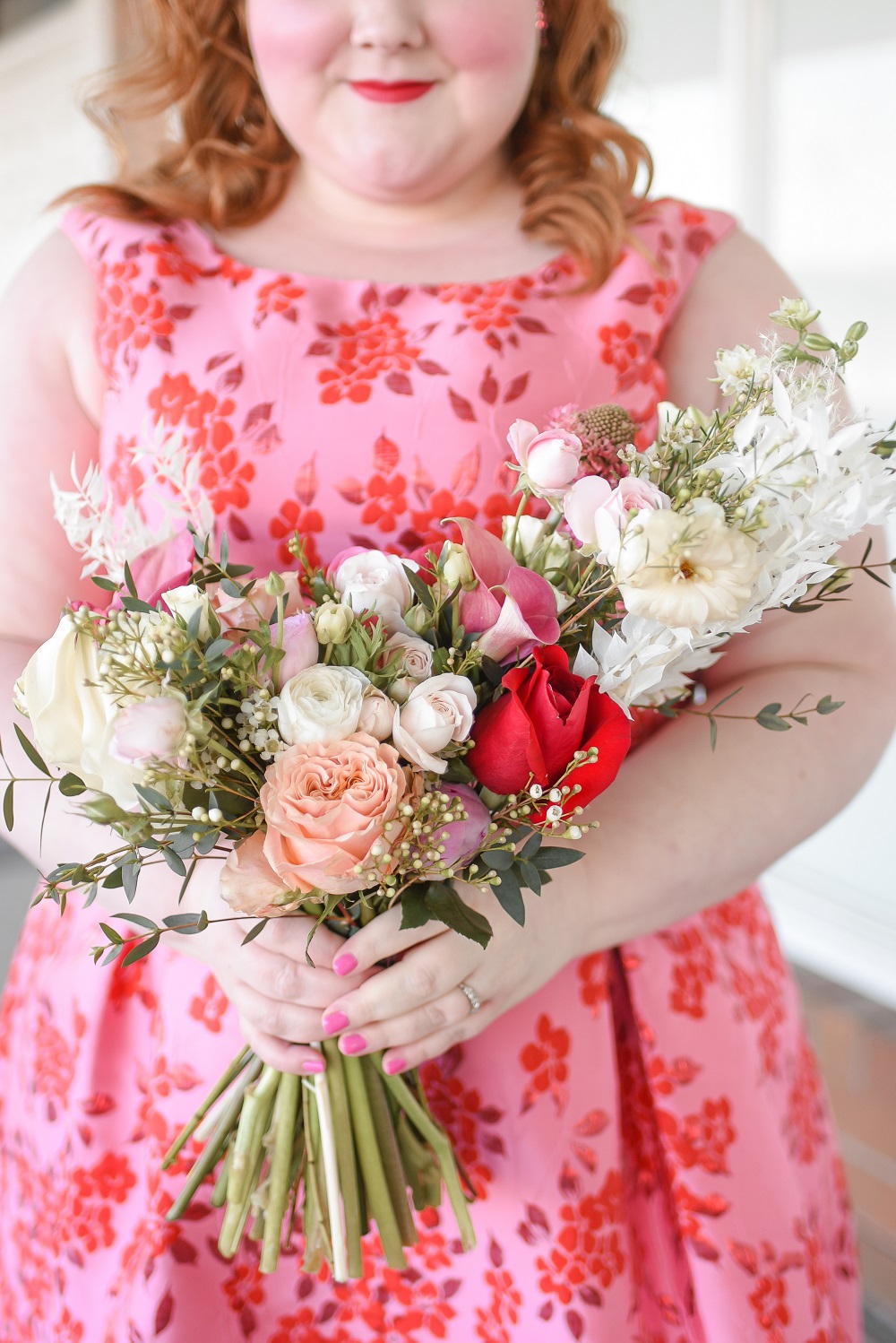 A Review of 3 Flower Delivery Services: Farmgirl Flowers, The Bouqs Co., and UrbanStems. See which online florist brand is right for you! #flowerdelivery #freshflowers #floristreview #flowerreview #farmgirlflowers #farmgirlflowersreview