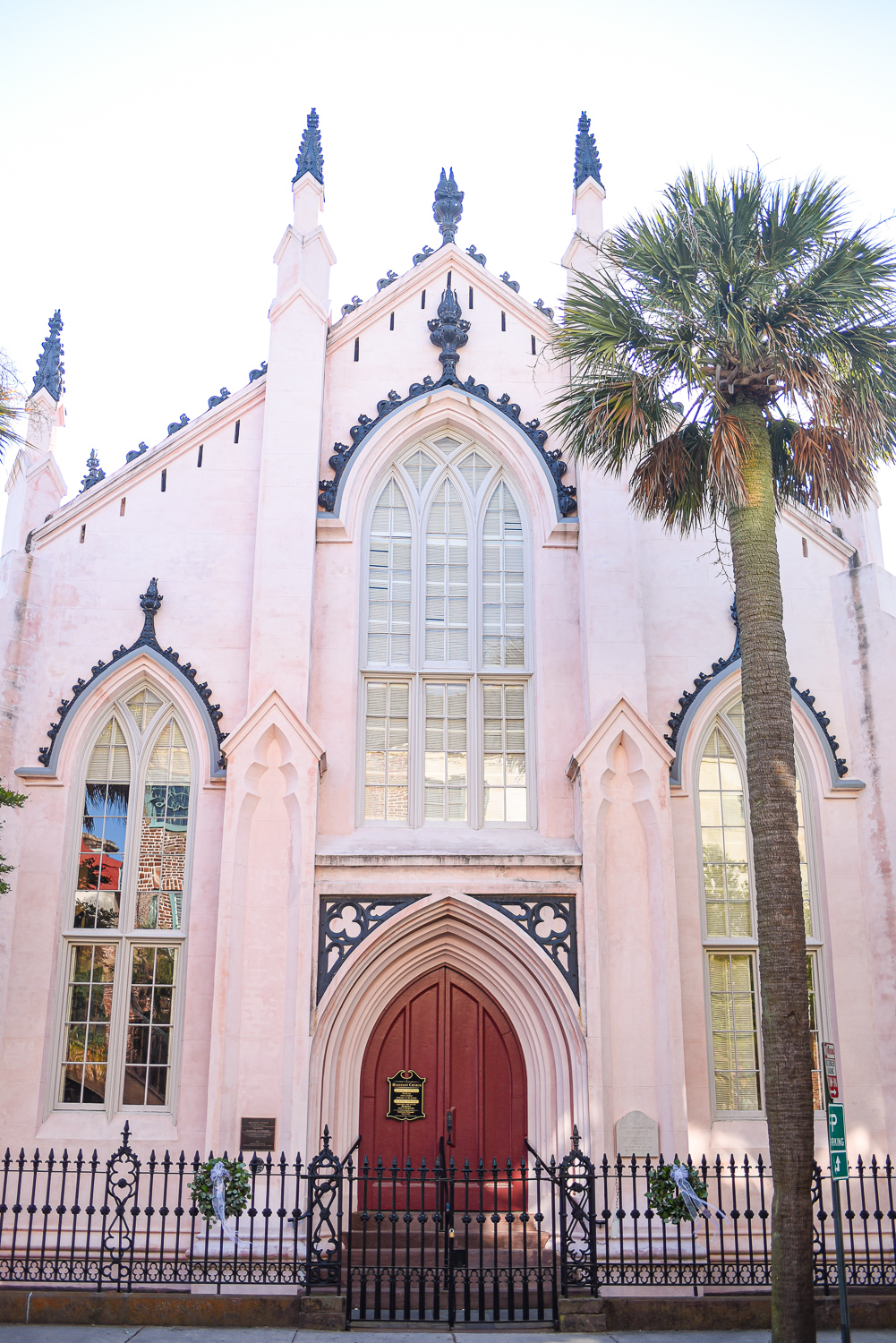 5 Southern US Cities to Visit this Spring: visit Asheville, Charleston, Key West, Nashville, and Savannah this March, April, or May.