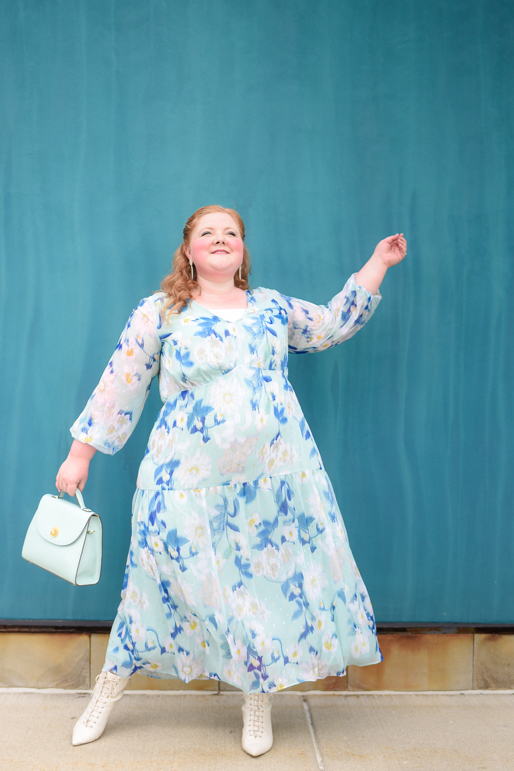 Adrianna Papell Just Expanded Their Plus Size Collection: See my Adrianna Papell Plus Size Dress Review and the new gowns for all occasions! #adriannapapell #adriannapapellreview #adriannapapellplussize #adriannapapellplussizedress #plussizedress #plussizeoccasiondress