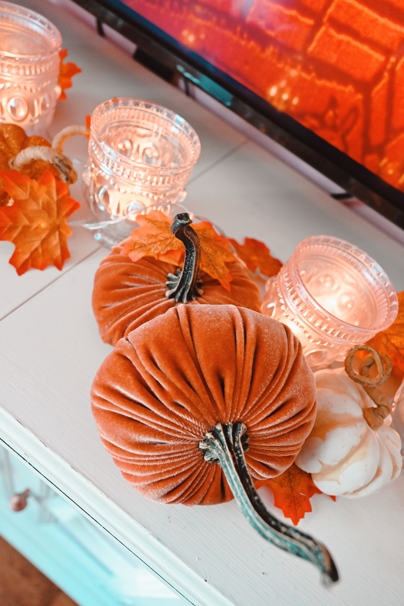 My Fall 2021 Home Tour: see how I've decorated my living room for fall and Halloween with finds from Target, Amazon, and Pottery Barn. #fallhometour #fallhomedecor #falldecor #falldecorating #halloweendecor