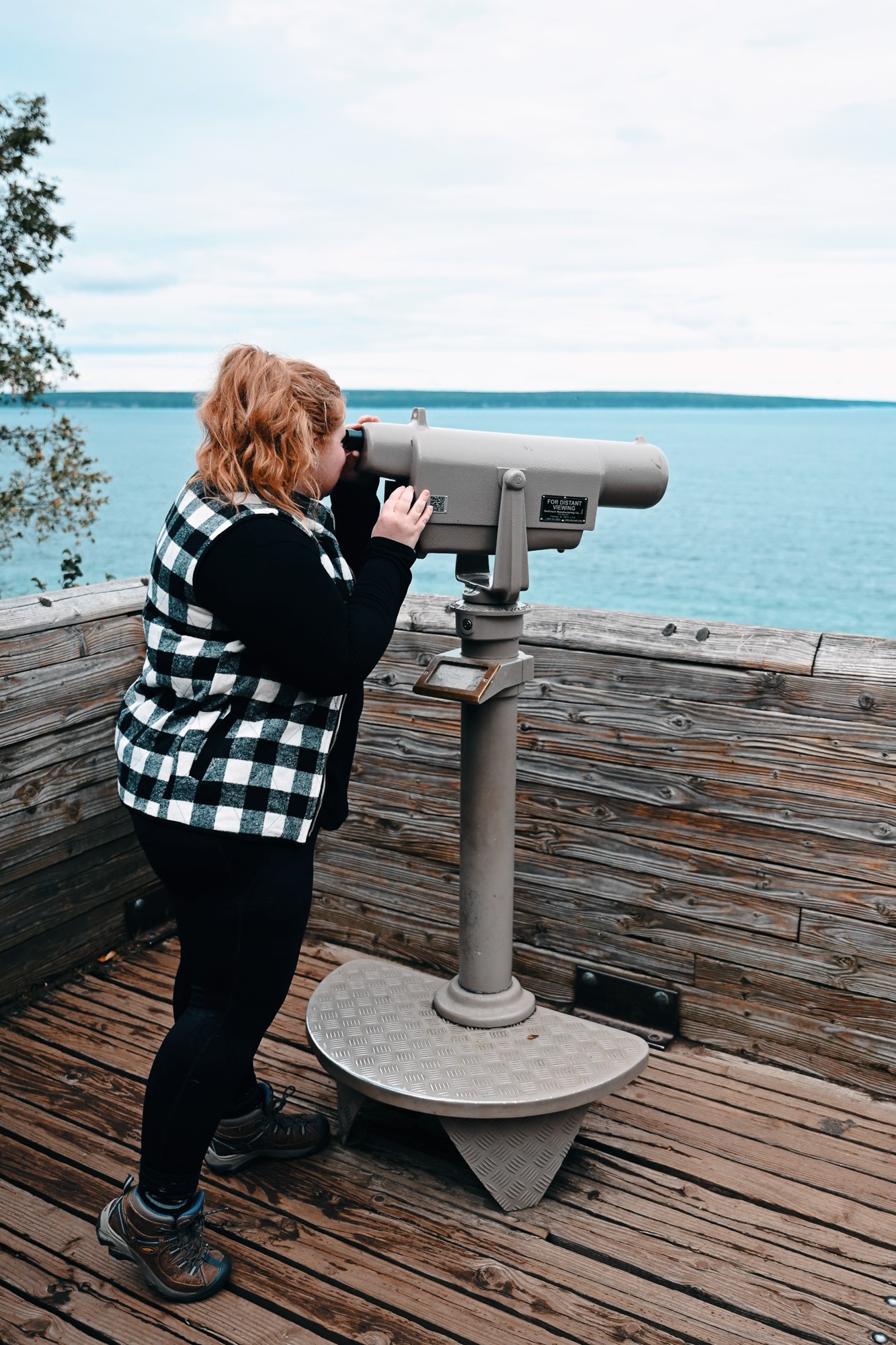 Cozy Cabin Looks with Chic Soul: casual plus size cabin outfits styling autumn trends like the shacket, buffalo check vest, and plaid wraps.