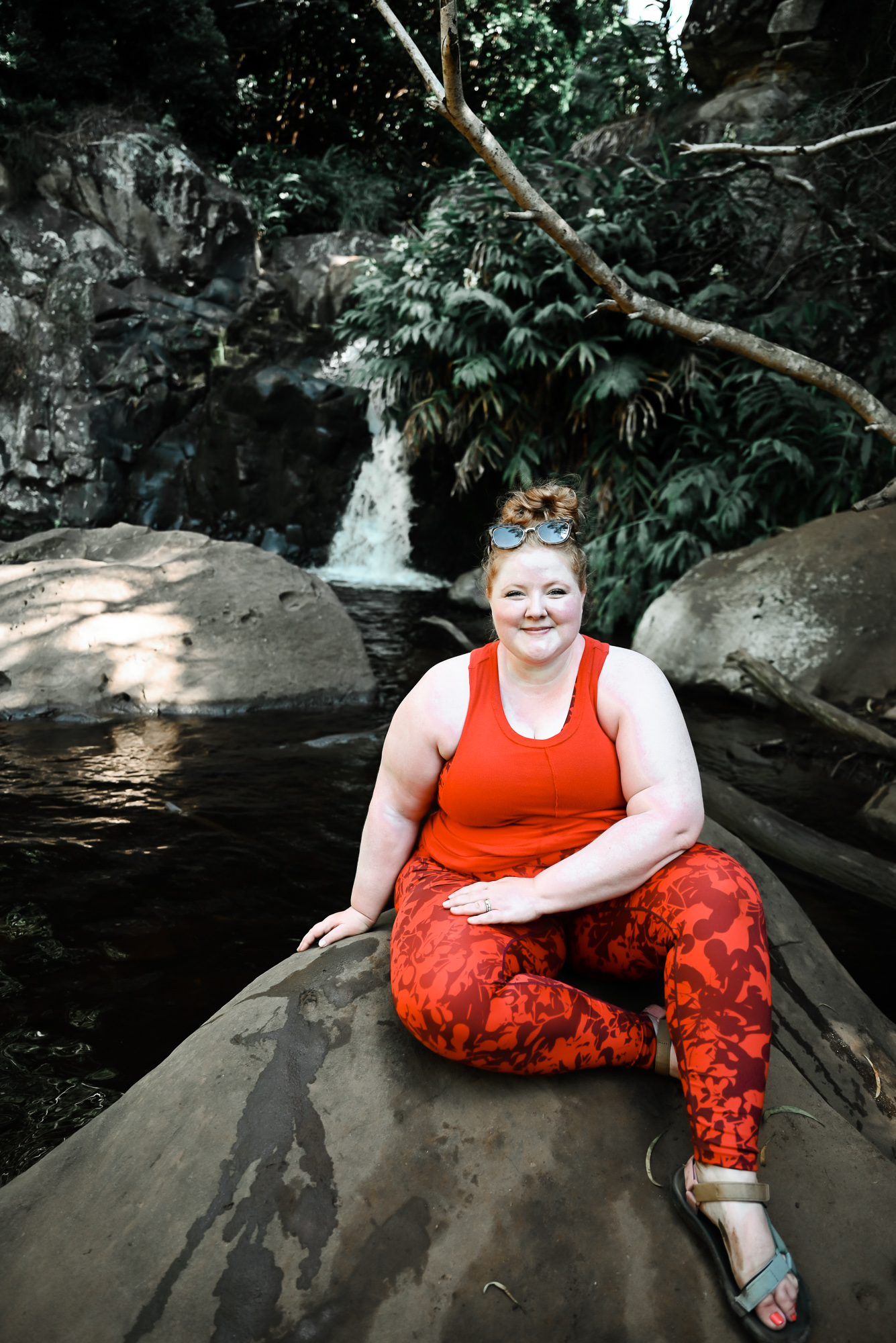 Plus Size Hawaii Vacation Outfits: a plus size travel and lifestyle blogger shares her tips on where to shop and what to wear to Kauai.