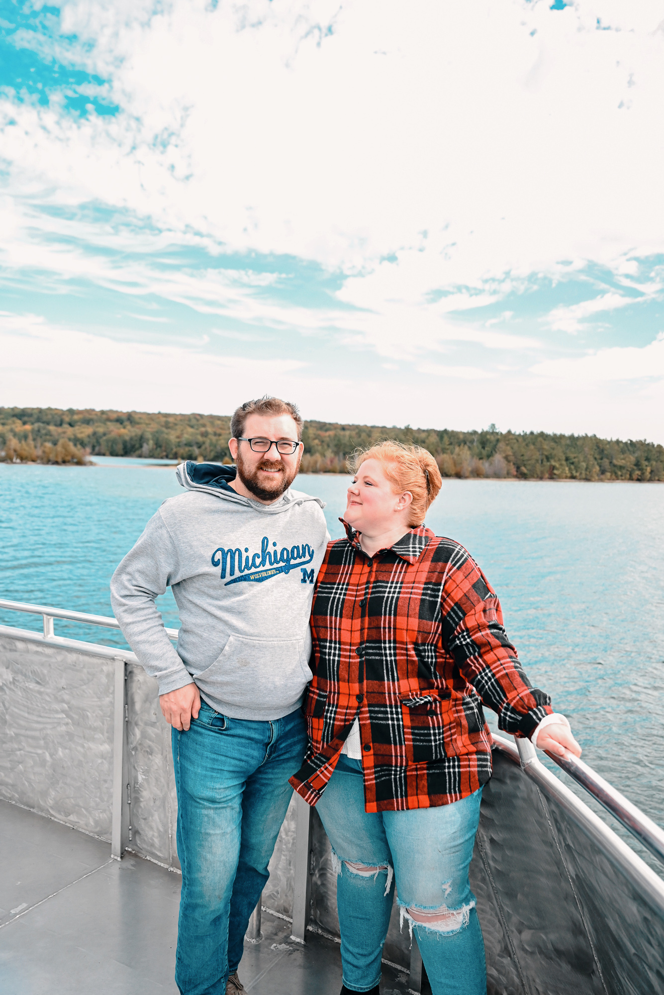 U.P. Weekend in Munising Michigan: a travel blog from our fall trip to Au Train to see the Pictured Rocks, shipwreck tours and Munising Falls. #munising #autrain #picturedrocks #picturedrocksnationallakeshore #upperpeninsula #upmichigan #michiganup #michigantravel #michiganvacation #upnorth