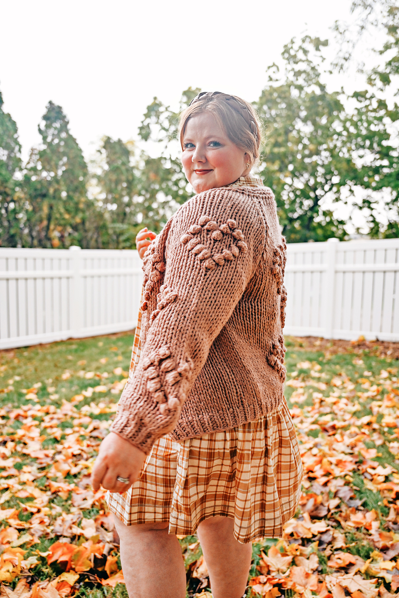 A Plus Size Autumn Outfit from Walmart: shop new plus size arrivals from Walmart like plaid dresses, chunky knit cardigans and western boots. #walmart #walmartfashion #fallfashion #falloutfit #fallstyle #plussizefashion #plussizeoutfit