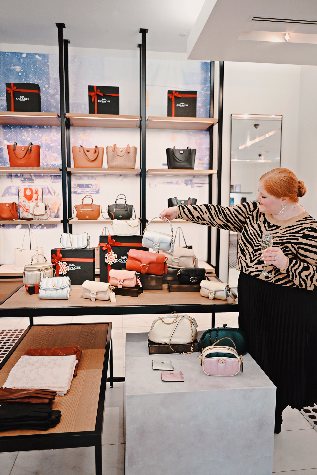Free Gift with Purchase at COACH Twelve Oaks: COACH in Novi, Michigan is gifting WWAW readers a custom hangtag with all in-store purchases.