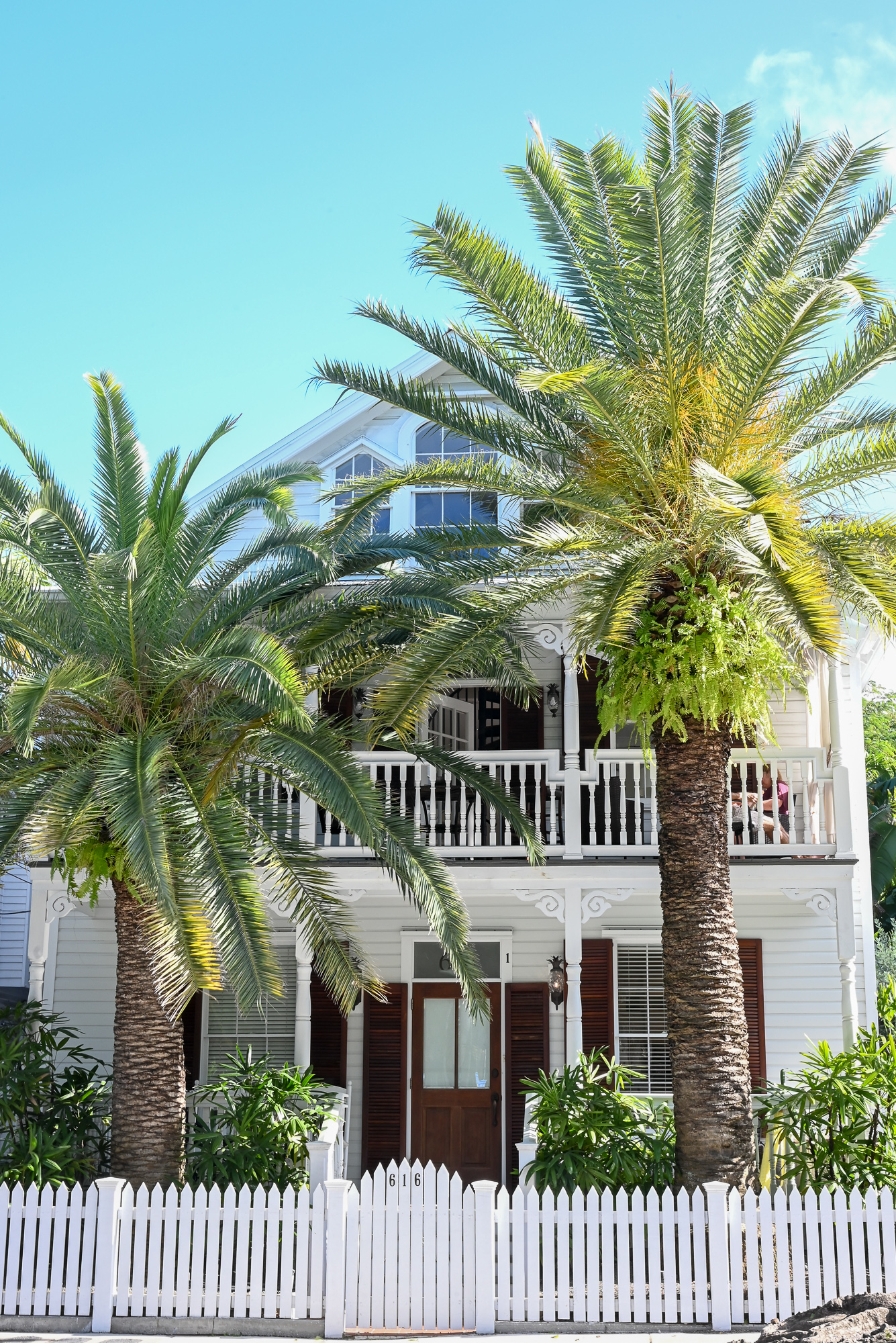 5 Southern US Cities to Visit this Spring: visit Asheville, Charleston, Key West, Nashville, and Savannah this March, April, or May.