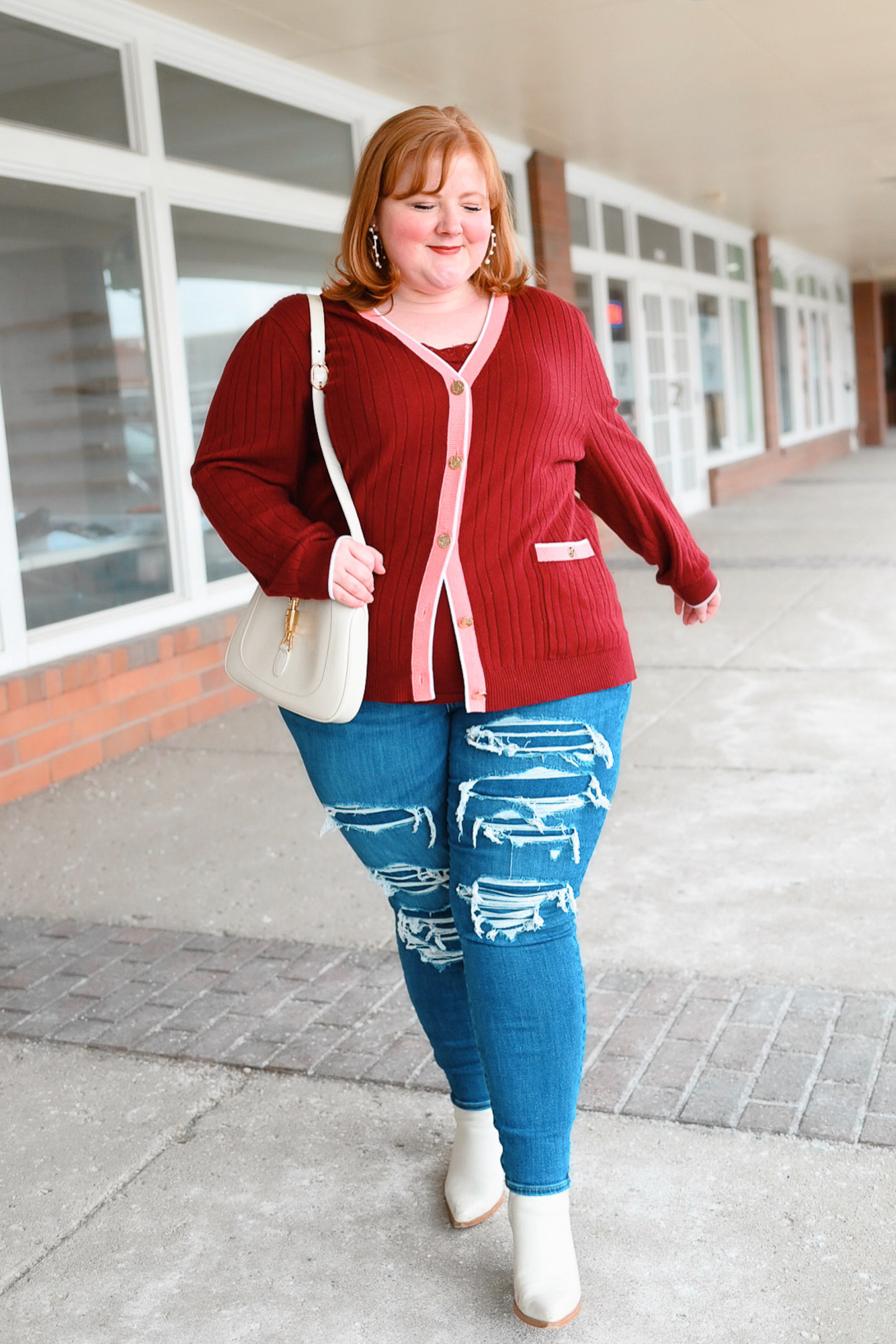 40+ Plus Size Winter Outfit Ideas | Read my tips for building a winter wardrobe and the best places to shop for plus size winter clothes.