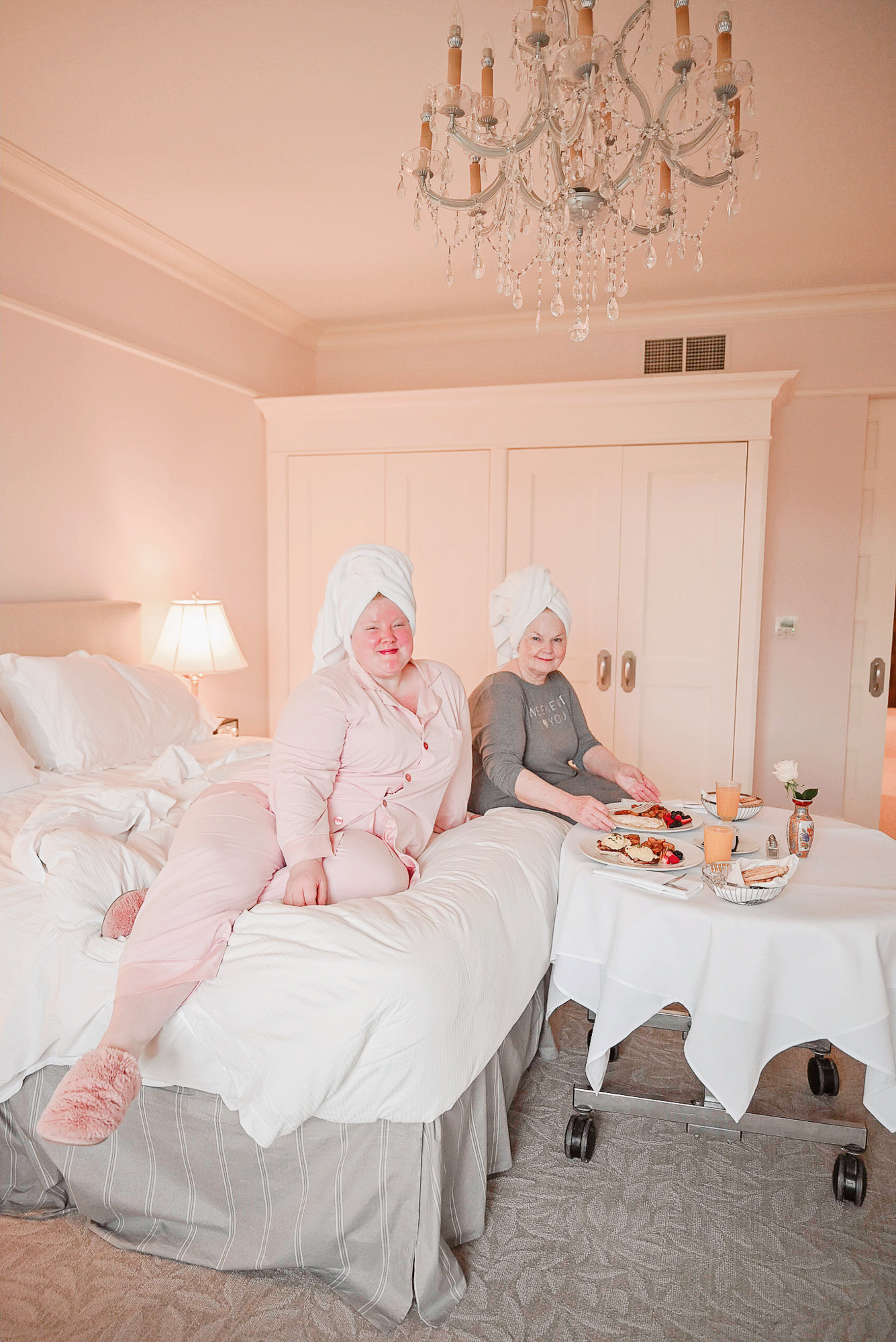10 Ways to Romance Your Stay at The Bruce Hotel | a review of the boutique luxury Bruce Hotel in Stratford, Ontario.