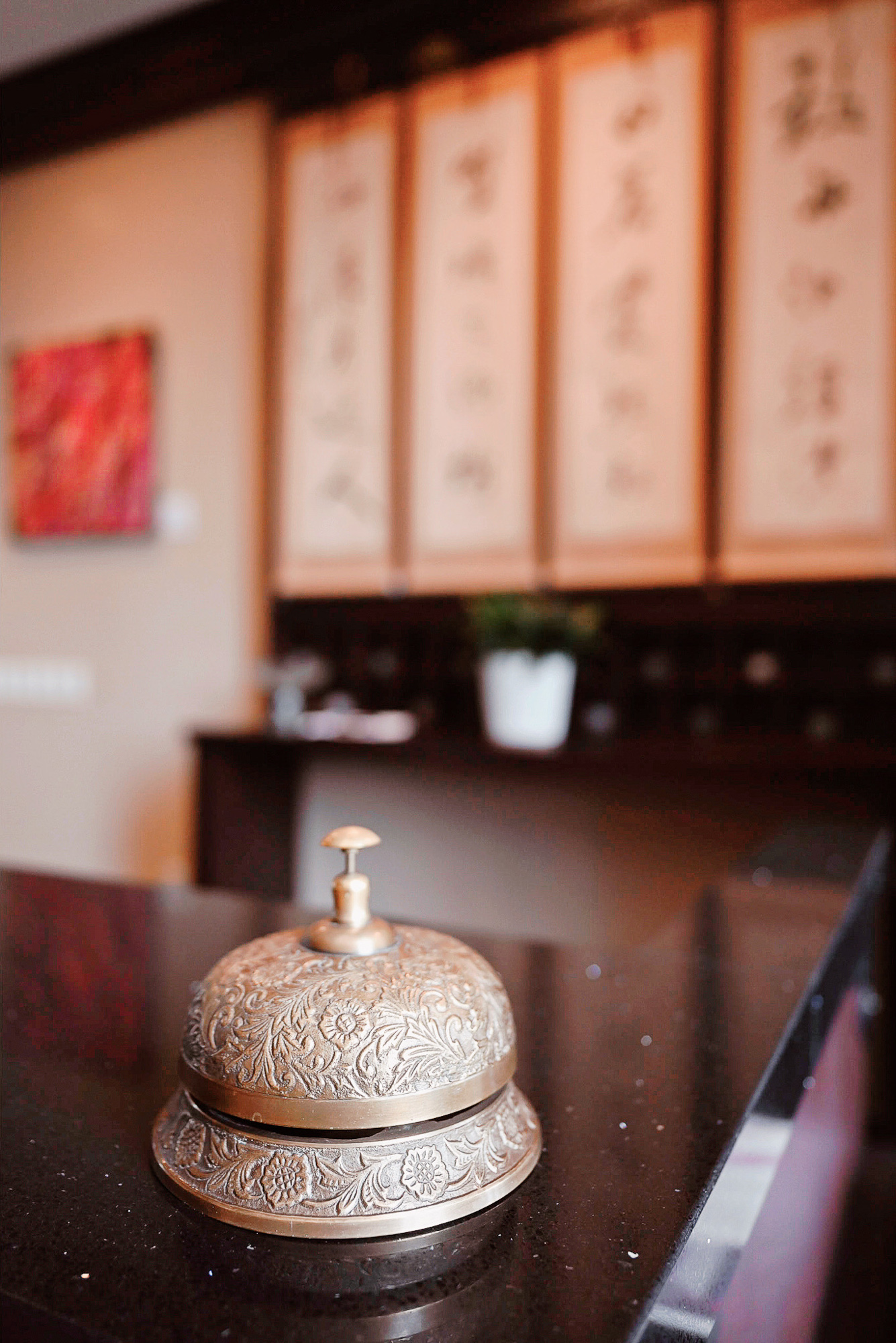10 Ways to Romance Your Stay at The Bruce Hotel | a review of the boutique luxury Bruce Hotel in Stratford, Ontario.