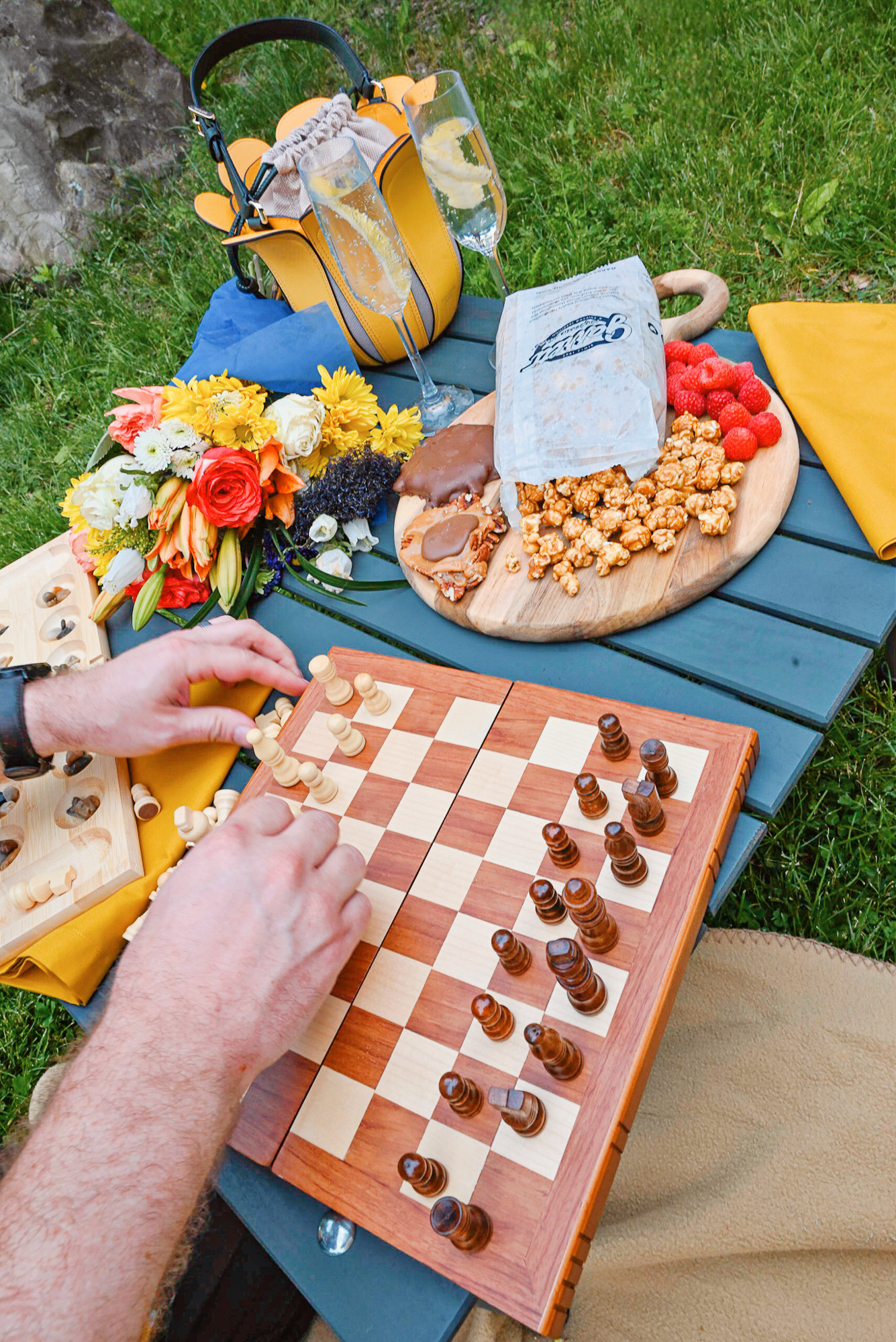 Simple Summer Picnic Ideas | International Picnic Day is June 18th, so this summer, let's make picnicking a new favorite pastime!
