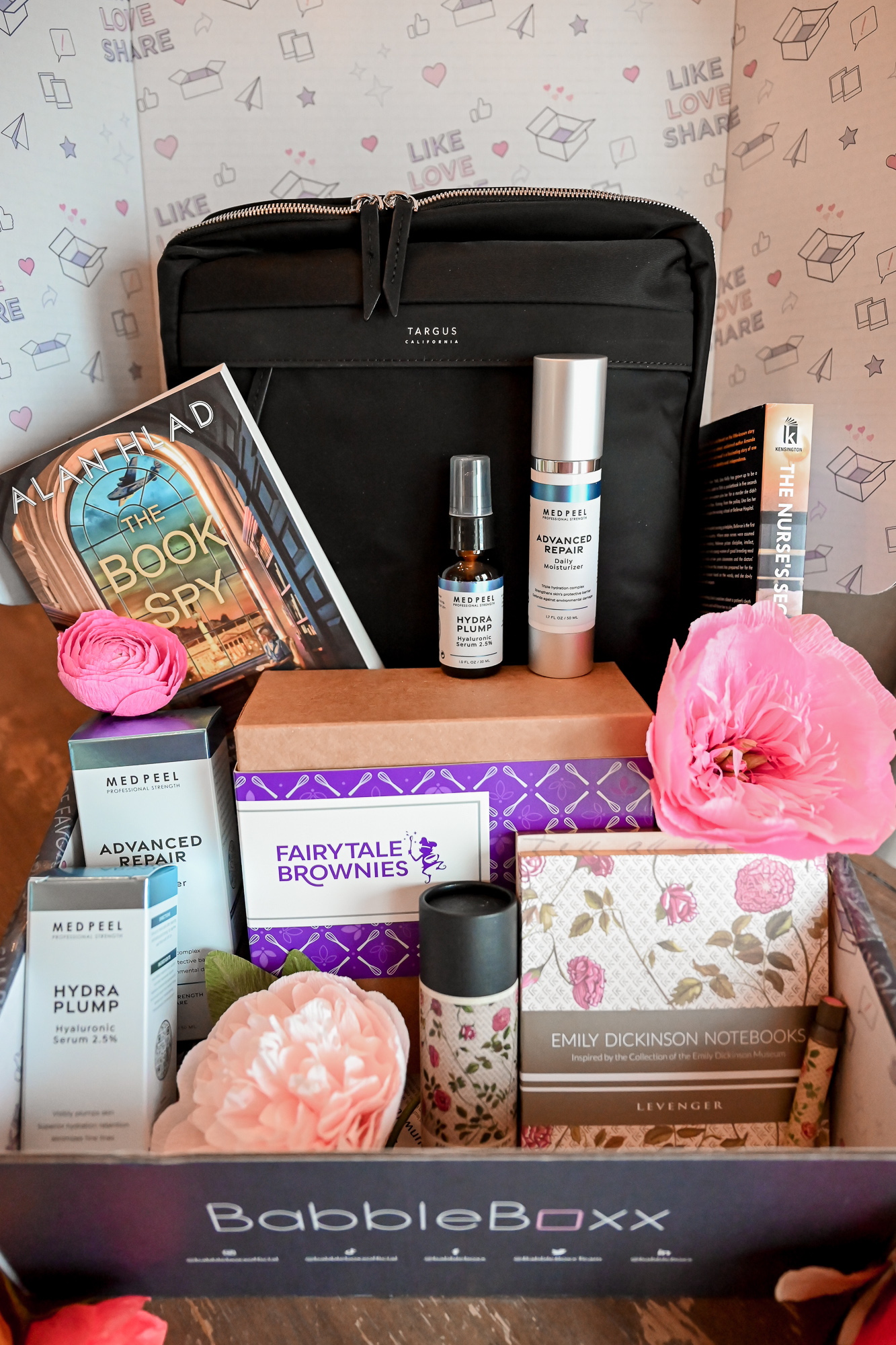 5 Thoughtful Gifts for the Perfect Pick-Me-Up | Shop Kensington books, Fairytale Brownies, Levenger journals, Medpeel beauty and Targus bags.